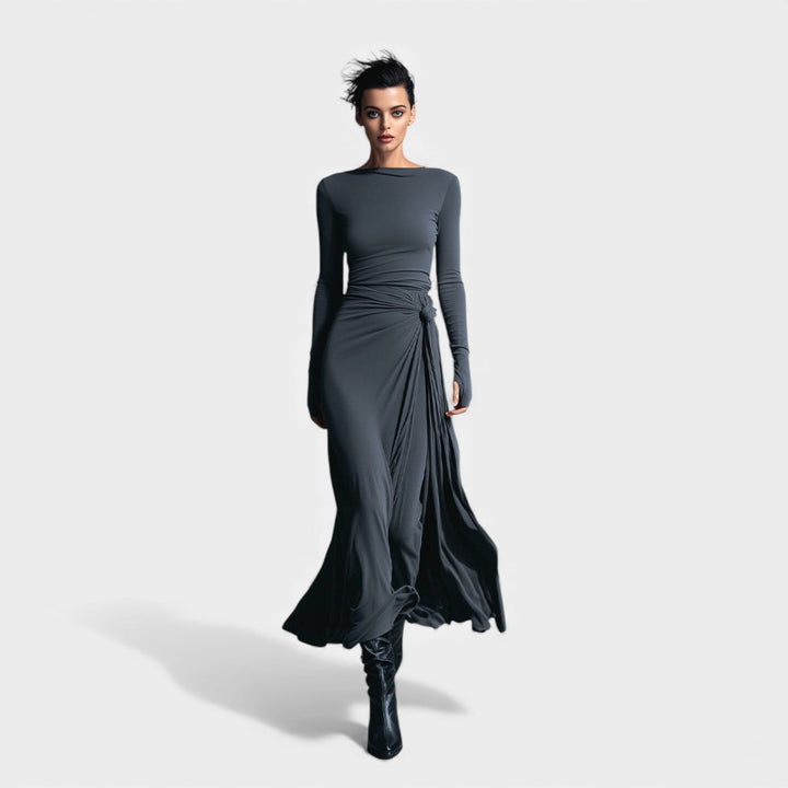 Anna – Elegantní šaty s bočním uzlem a jemným leskem