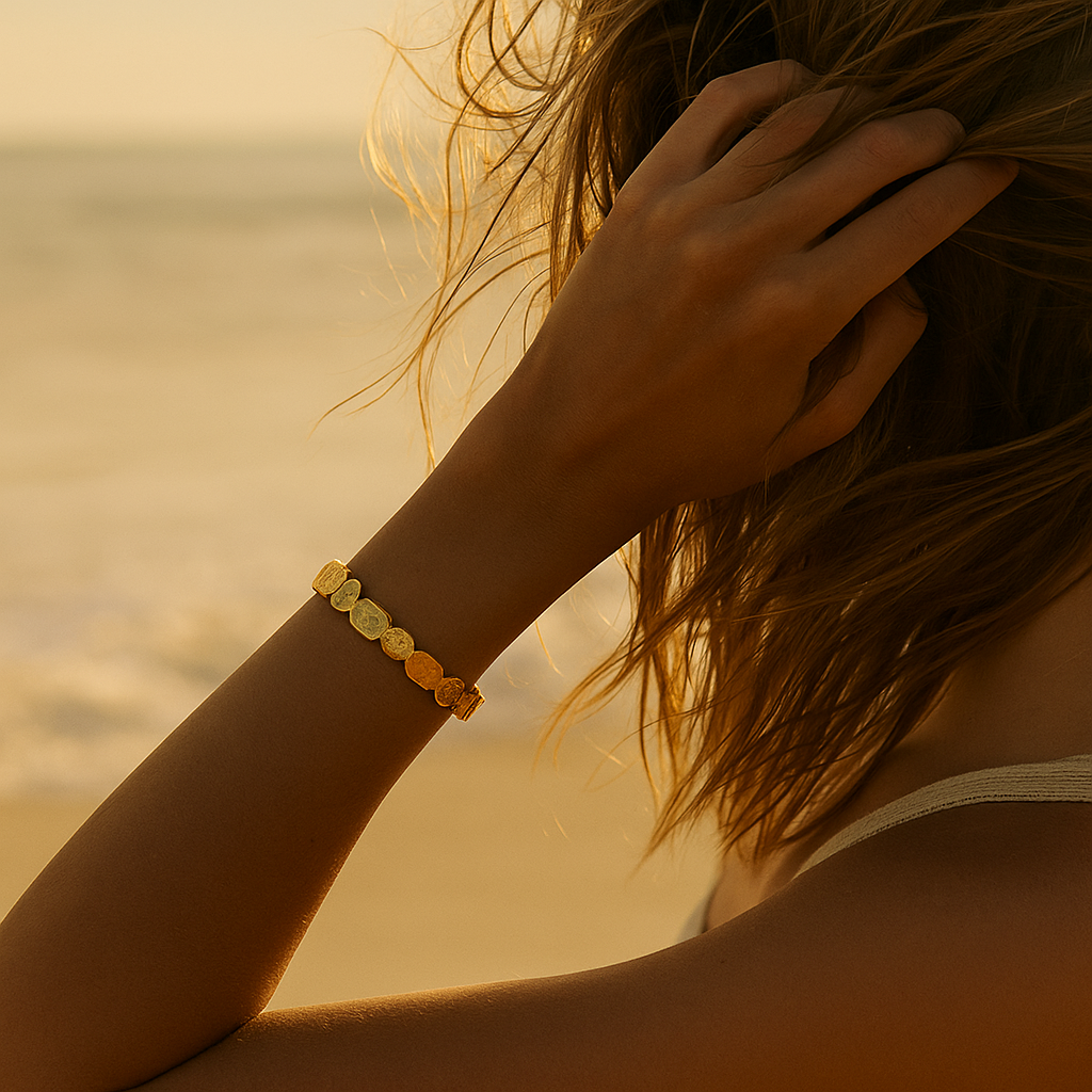 Ariel | Zlaté písečné odrazy