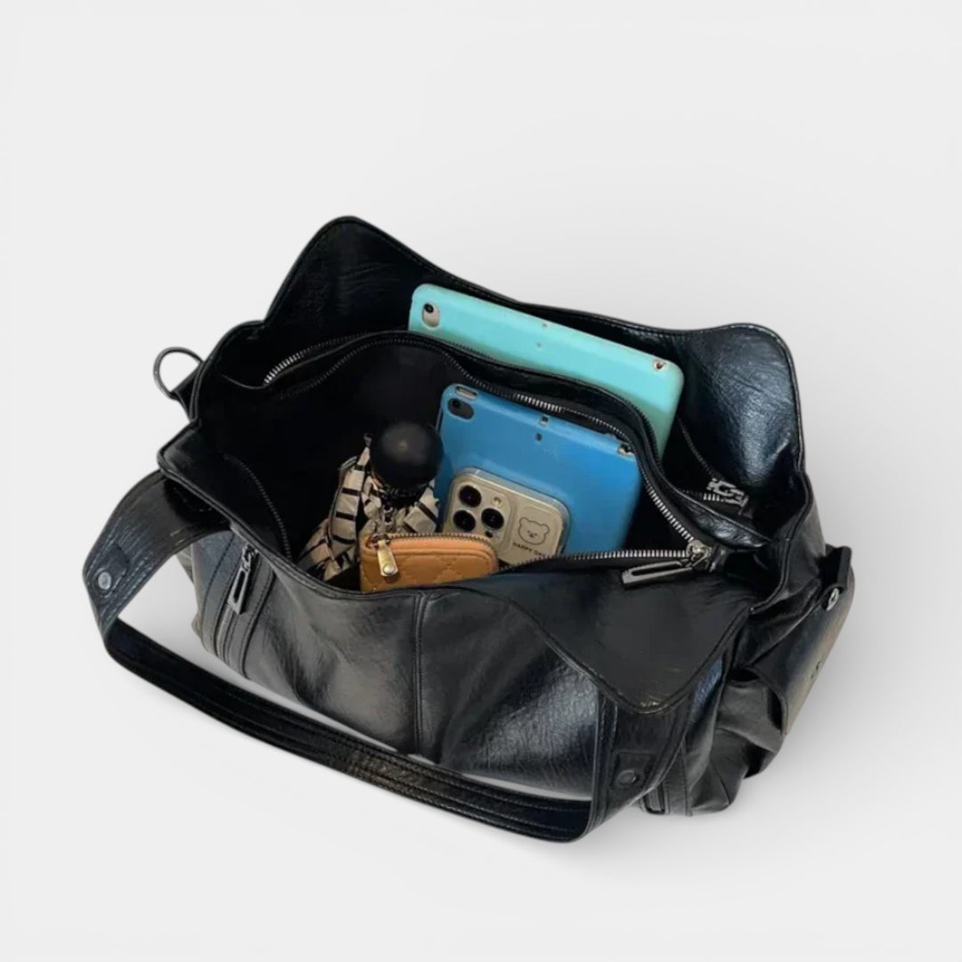 Karolína – Cestovní taška s velkou kapacitou