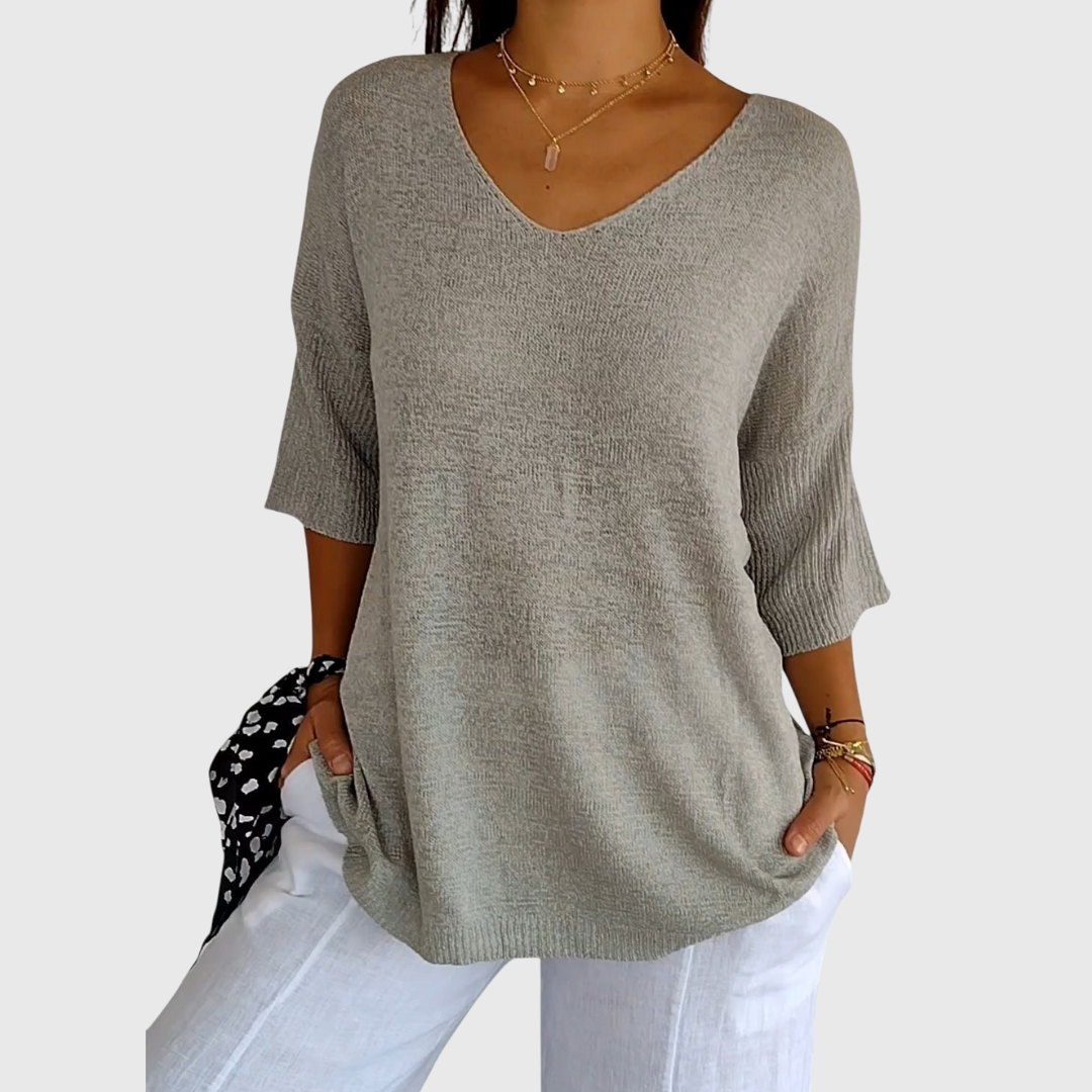 Cassandra – Elegantní top s V výstřihem