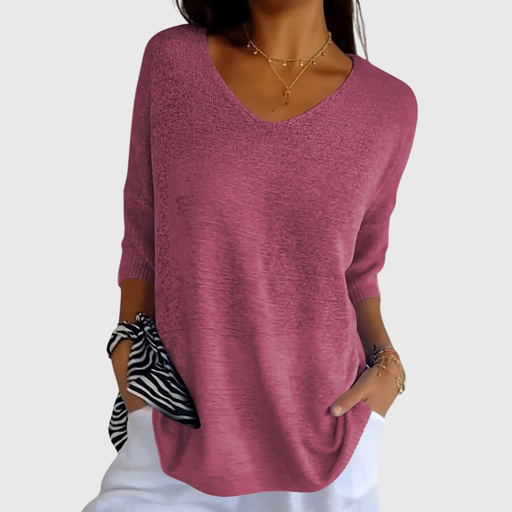 Cassandra – Elegantní top s V výstřihem