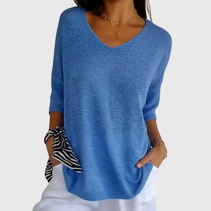 Cassandra – Elegantní top s V výstřihem