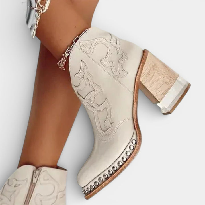 Lucie – Kožené kotníkové boty na podpatku