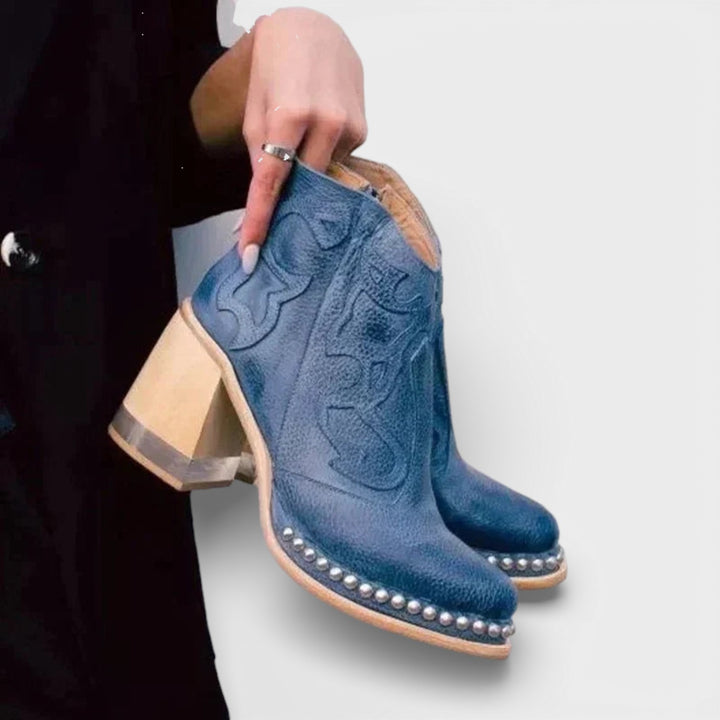 Lucie – Kožené kotníkové boty na podpatku