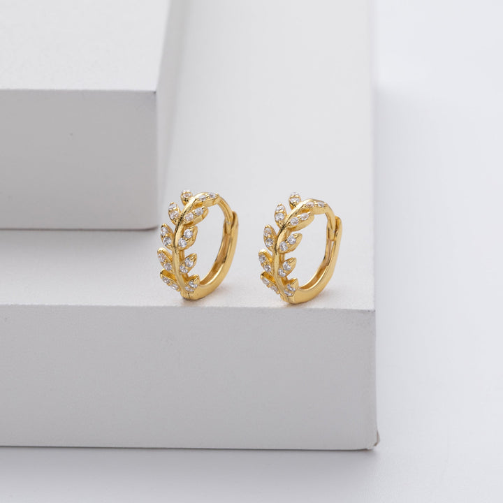 Stříbrné náušnice ve tvaru listu