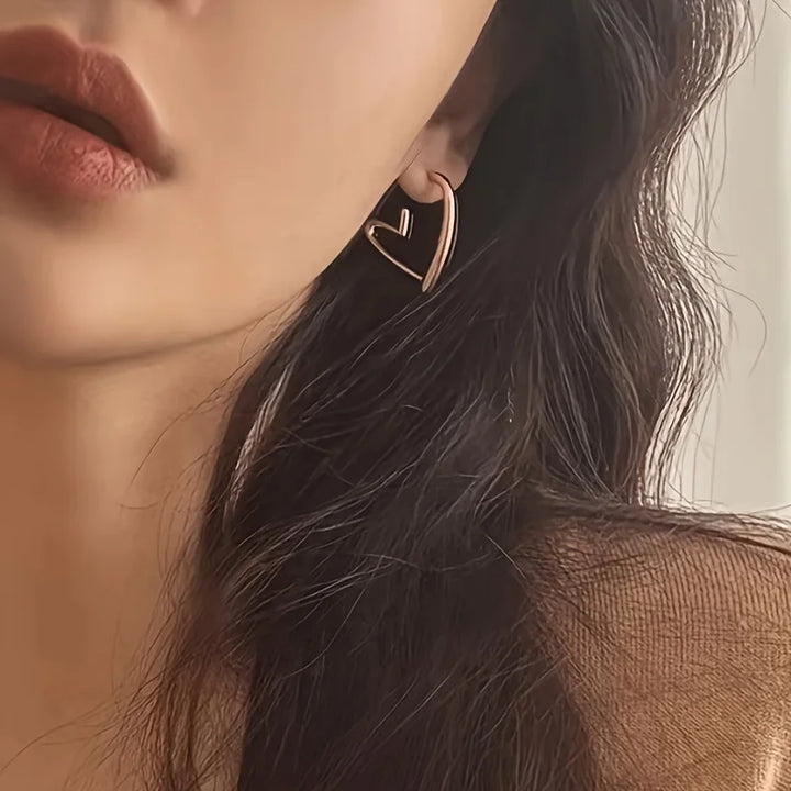 Elegantní náušnice ve tvaru srdce z růžového zlata