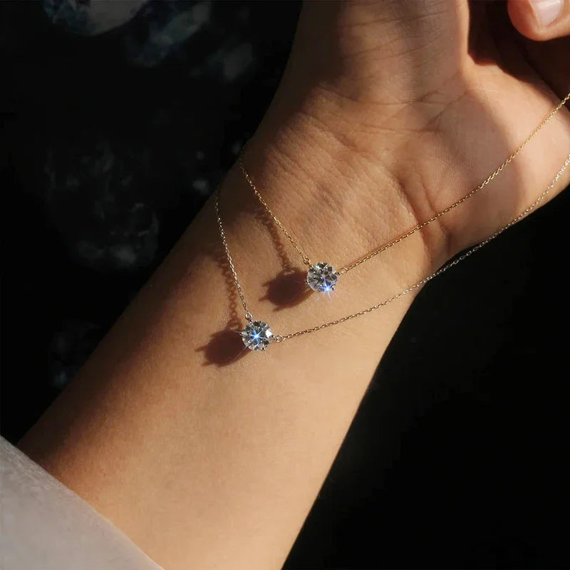 Elegantní krystalový solitaire náhrdelník