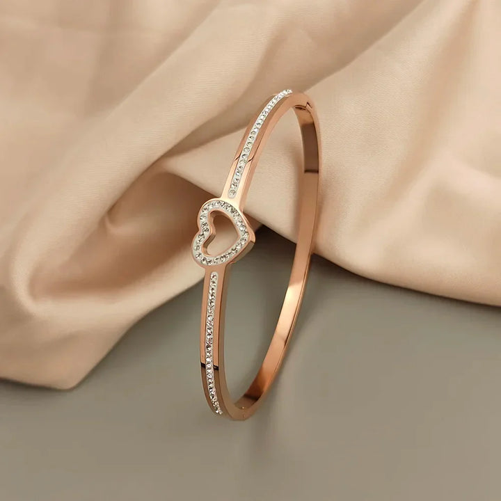 Elegantní náramky srdce symbol charm