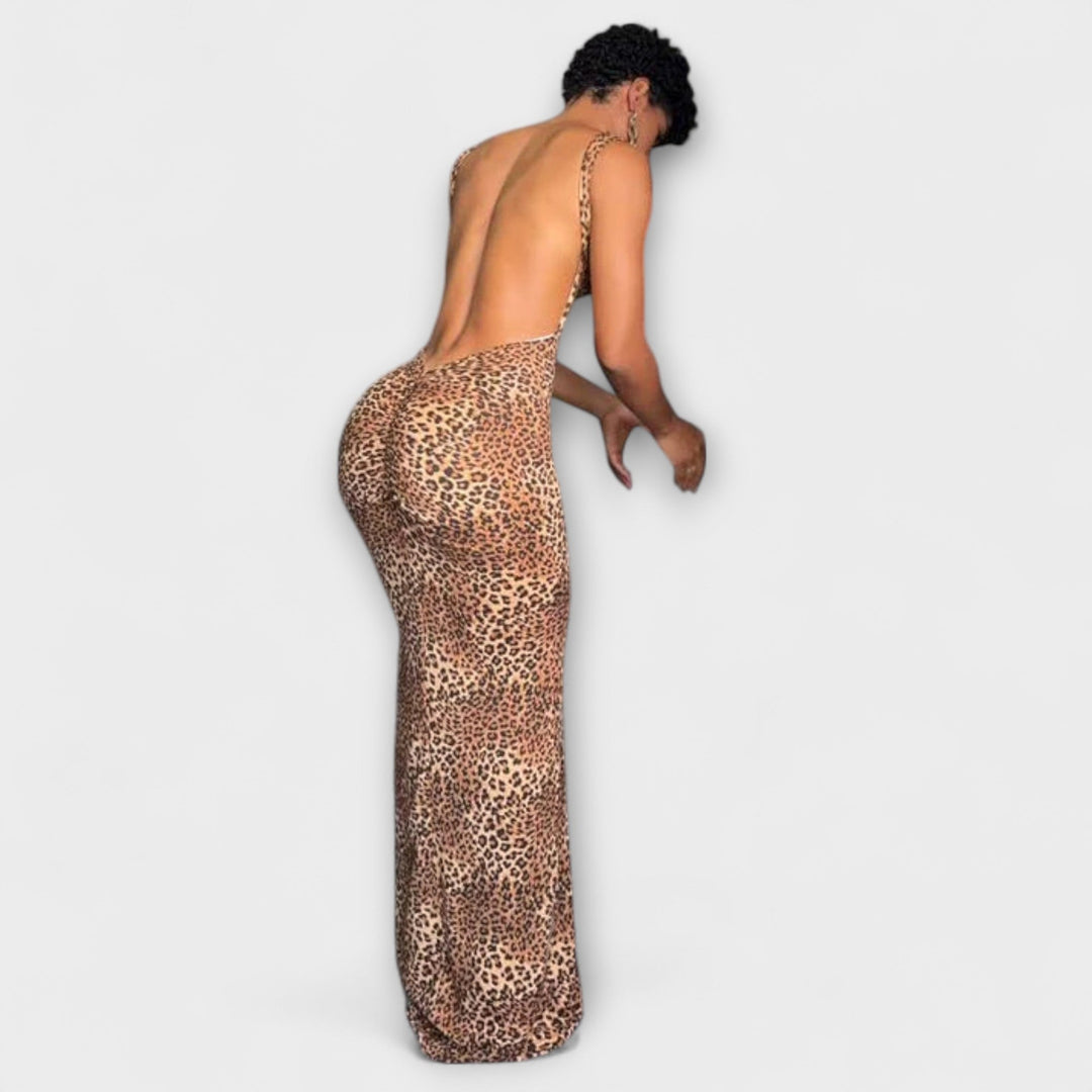 Della - Maxi šaty s leopardím potiskem a odhaleným zadním dílem