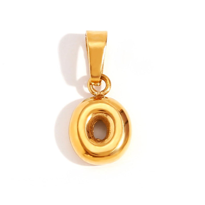 Stylový náhrdelník s bublinkovými písmeny