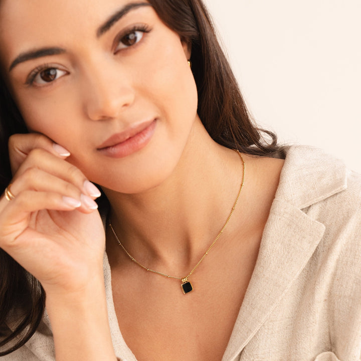 Elegantní náhrdelník se dvěma vrstvami